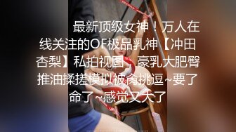 颜值不错蓝衣妹子啪啪，性感吊带网袜跪着口交大力抽插猛操