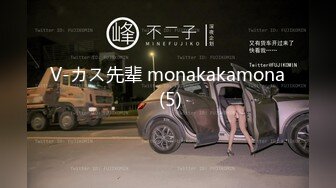 《极品CP魔手外购》商场女厕近景镜头先拍脸再拍逼，各种年轻美女小姐姐小少妇方便，大屁股潮妹透明内裤简直太骚了 (11)