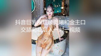  龙哥双飞越南白领二奶和她闺蜜 说草完酒吧请她们喝酒