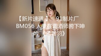 美女模特外拍泳装走光