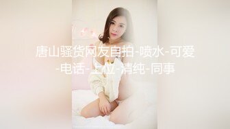 奶丸69带00后KTV包房群P，手上拿着AD钙，嘴里含着鸡巴被射精，淫叫的时候把话筒凑上去也太搞