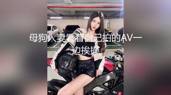 吊钟大奶无良骚妹子浴筐内暗藏摄像机偸拍国内某大众浴室女士间内部春光自己都出镜了也不怕